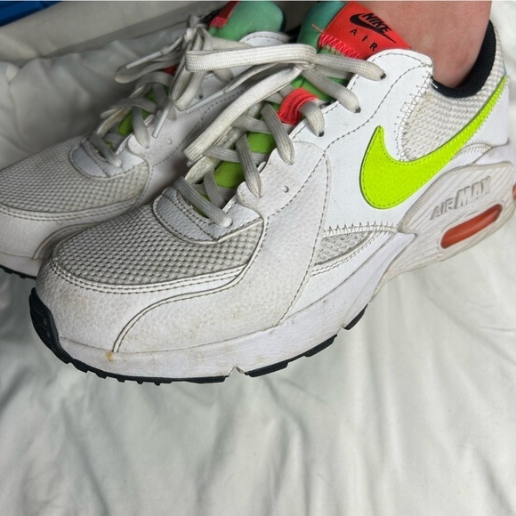 Size 9 Adorable Nike Air Max - Picture 4 of 9